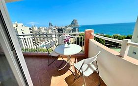 Vistas Al Mar Desde El Corazon De Calpe